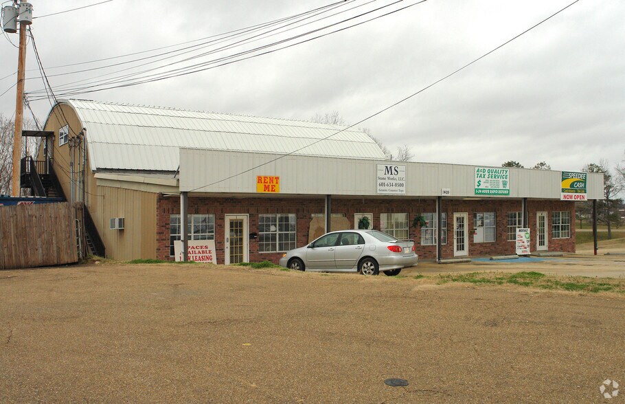 1405 S Frontage Rd, Vicksburg, MS 39180