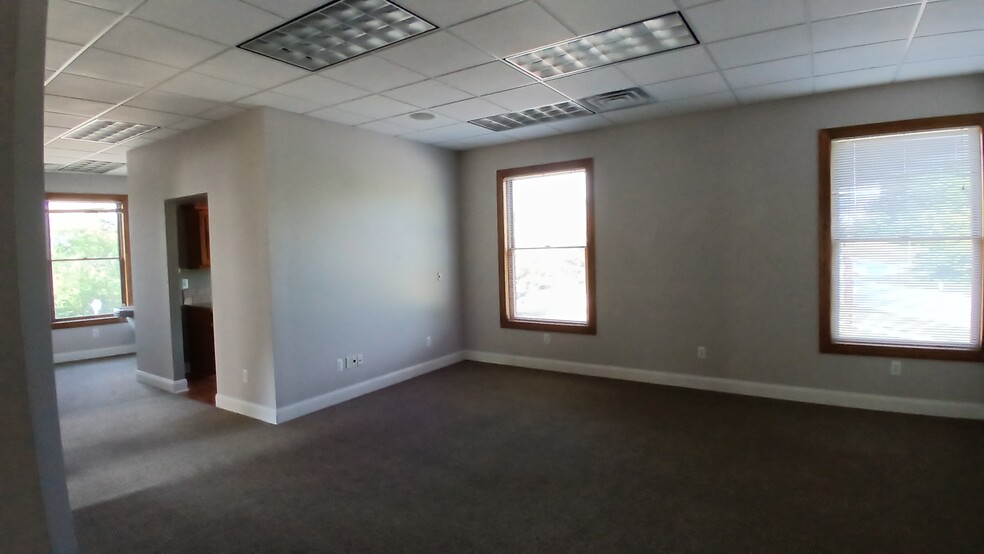 4431-4437 S Old Us-23 Rd, Brighton, MI for lease - Interior Photo - Image 3 of 11