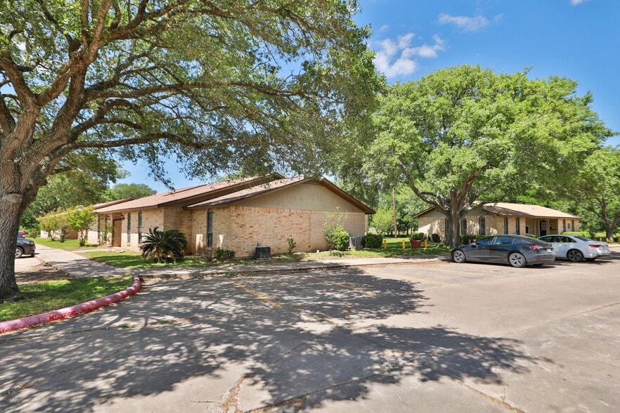 2910 Old Lane City Rd, Wharton, TX for sale - Building Photo - Image 1 of 67
