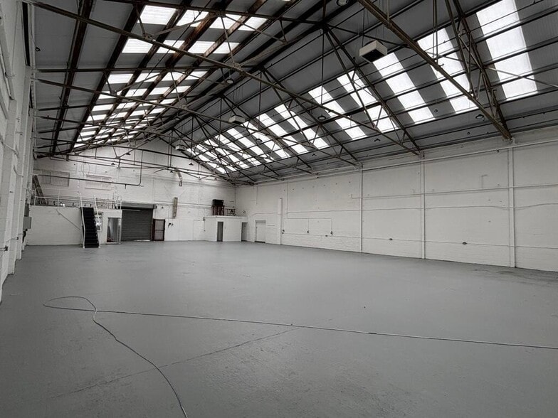 Abercromby Ave, High Wycombe for lease - Building Photo - Image 2 of 7