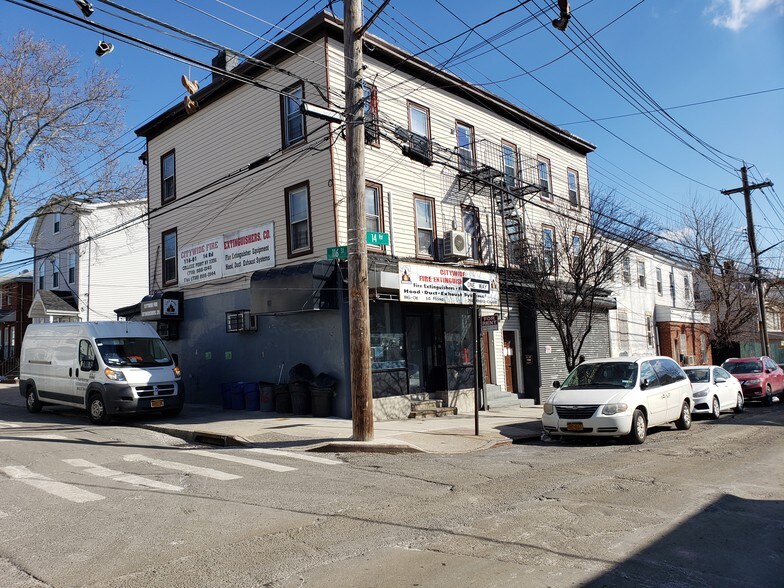 11601-116-03 14th Rd, College Point, NY for sale - Building Photo - Image 1 of 1