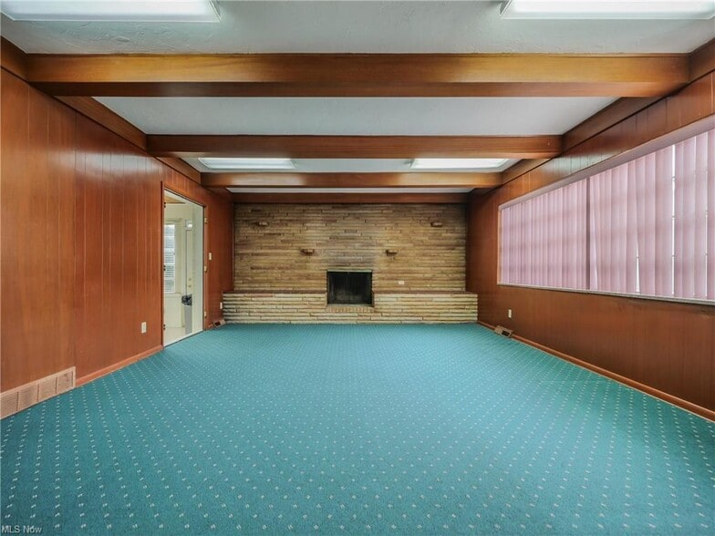 31255 Lorain Rd, Cleveland, OH for sale - Interior Photo - Image 3 of 34