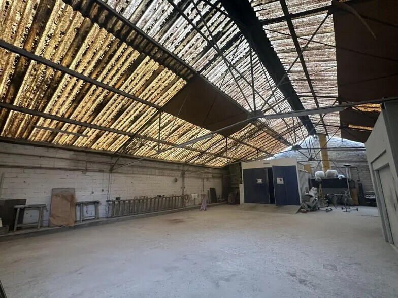 Office in Paris for lease - Interior Photo - Image 2 of 10