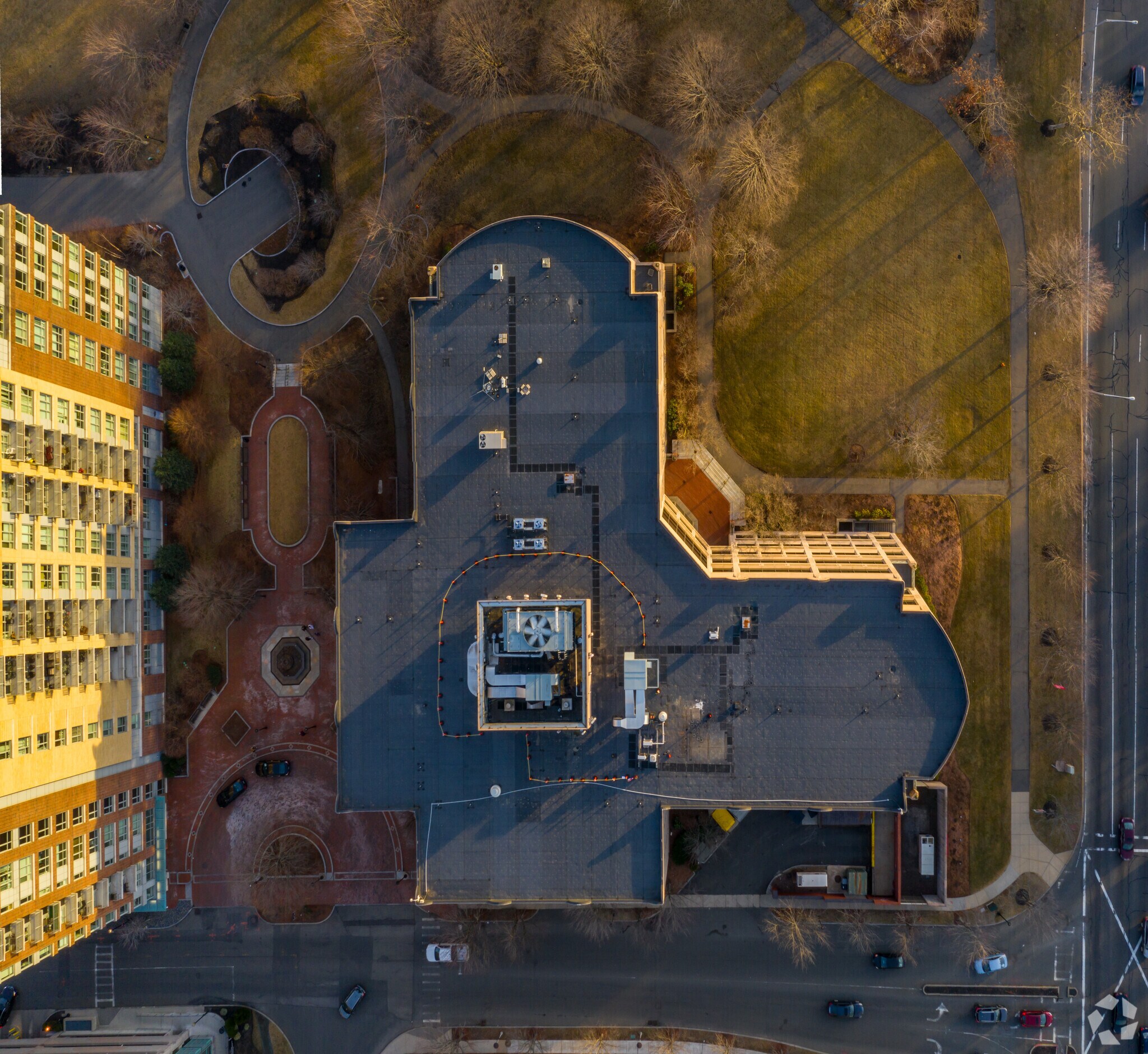 101 Station Landing, Medford, MA 02155 10 Presidents Landing