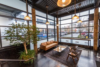 1001 SE Water Ave, Portland, OR for lease Building Photo- Image 2 of 15