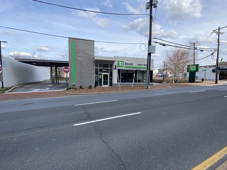 8101 Wisconsin Ave, Bethesda, MD for sale - Primary Photo - Image 1 of 2