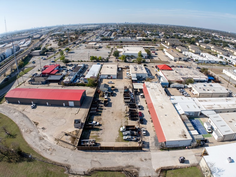 428 S Kirby St, Garland, TX for lease - Aerial - Image 2 of 10
