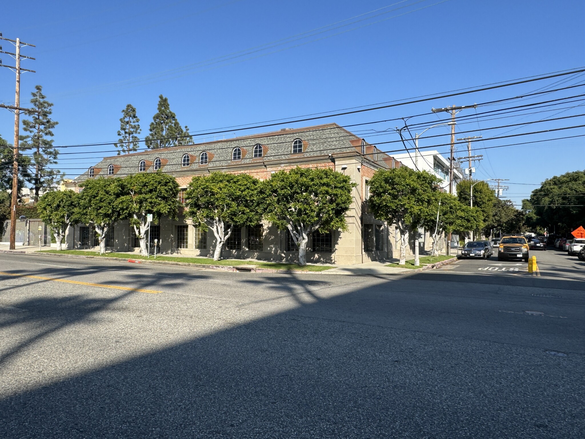 1554 S Sepulveda Blvd, Los Angeles, CA for lease Building Photo- Image 1 of 10