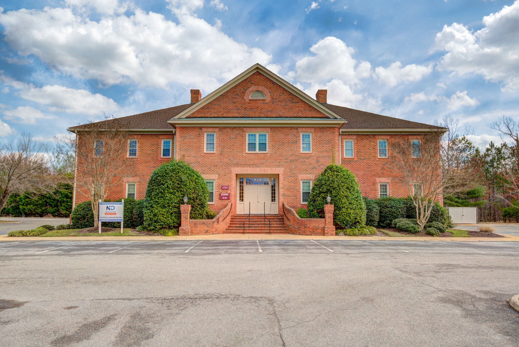 1525 Huguenot Rd, Richmond, VA 23235