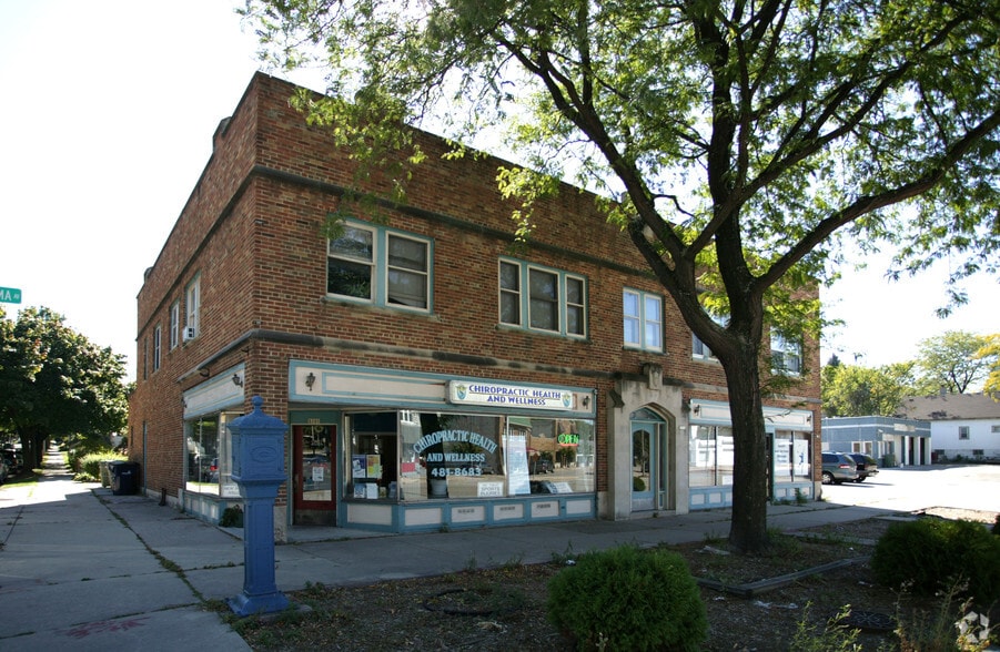 3101 S Delaware Ave, Milwaukee, WI for lease - Building Photo - Image 1 of 4