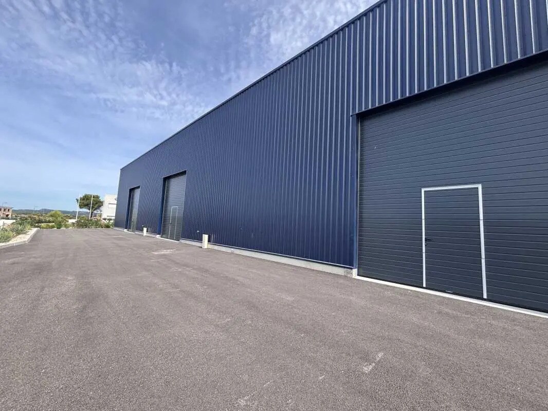 2 Rue René Dumont, Lambesc for lease Building Photo- Image 1 of 2