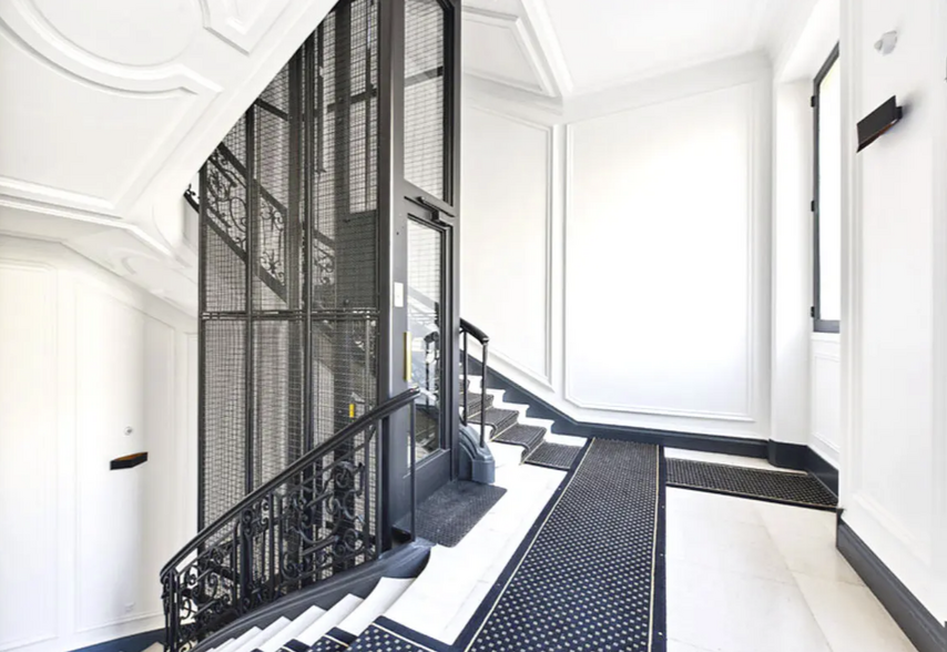 Office in Paris for lease - Interior Photo - Image 3 of 3