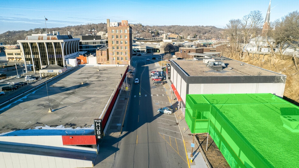 7 S 4th St, Council Bluffs, IA for lease - Building Photo - Image 2 of 35