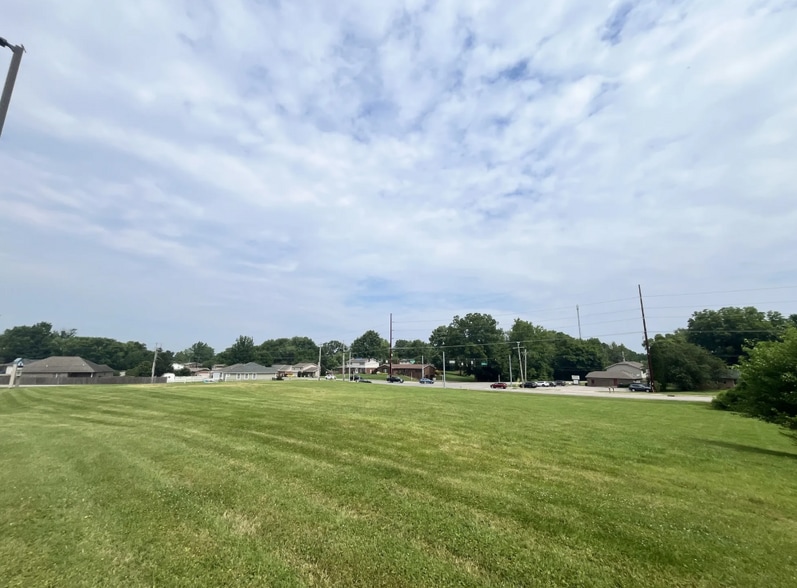 4522 Old State Route 261, Newburgh, IN for sale - Building Photo - Image 2 of 4