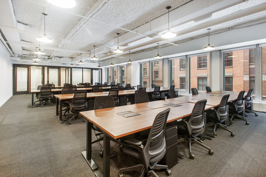 156 W 56th St, New York, NY for lease - Interior Photo - Image 2 of 7