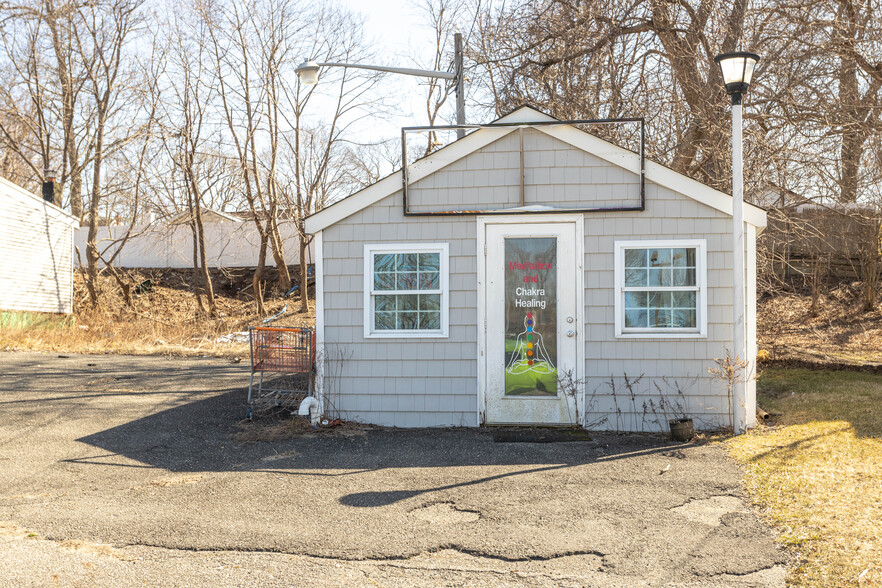 1116 Middle Country Rd, Selden, NY for sale - Construction Photo - Image 3 of 3