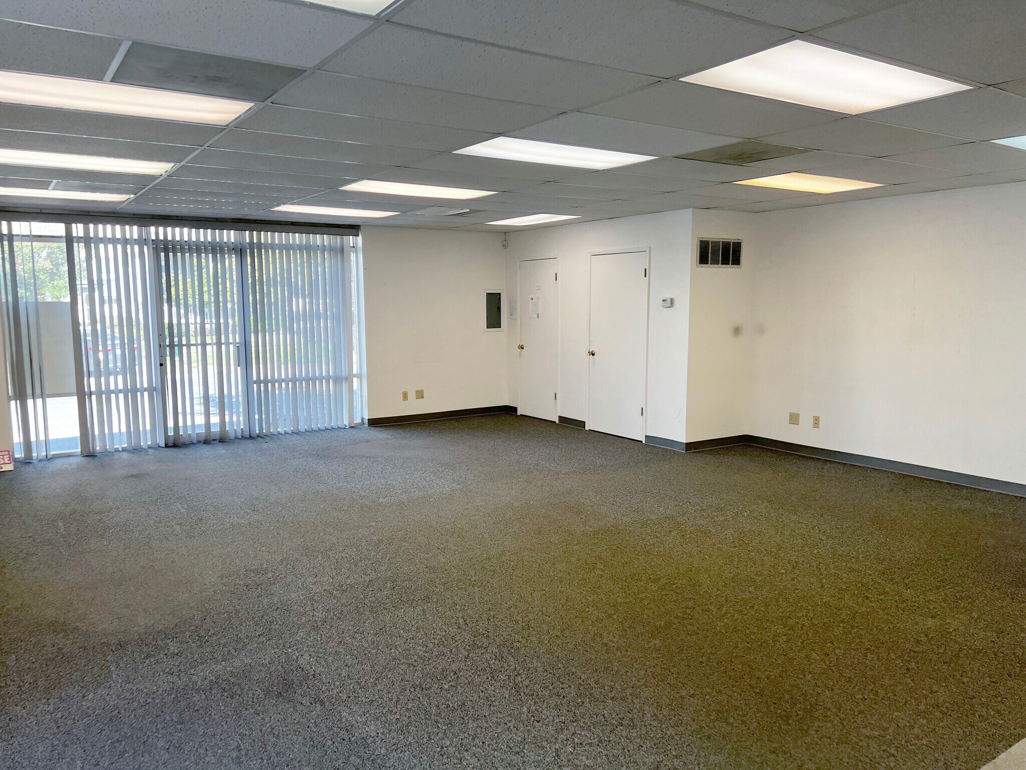 10121 Imperial Ave, Cupertino, CA for lease Interior Photo- Image 1 of 4