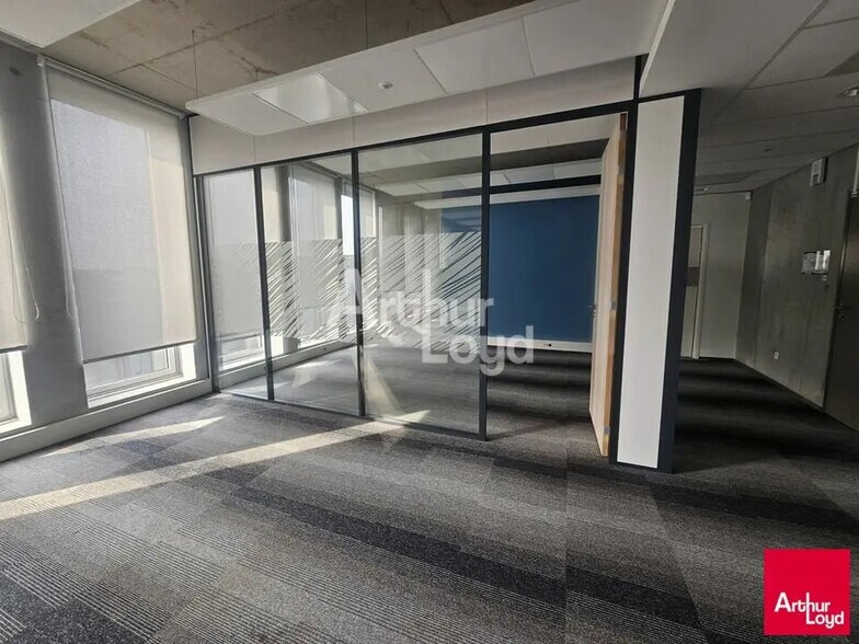 Office in Angers for sale - Interior Photo - Image 3 of 4