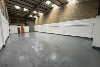West Ham Ln, Basingstoke for lease Interior Photo- Image 2 of 4