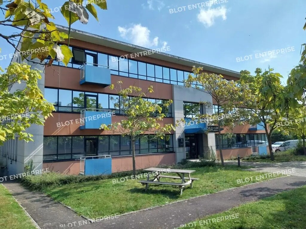Office in Rennes for lease Building Photo- Image 1 of 5
