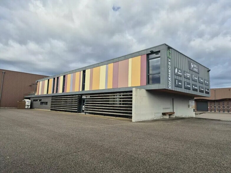 Flex in L'ISLE-SUR-LA-SORGUE for sale - Building Photo - Image 3 of 9