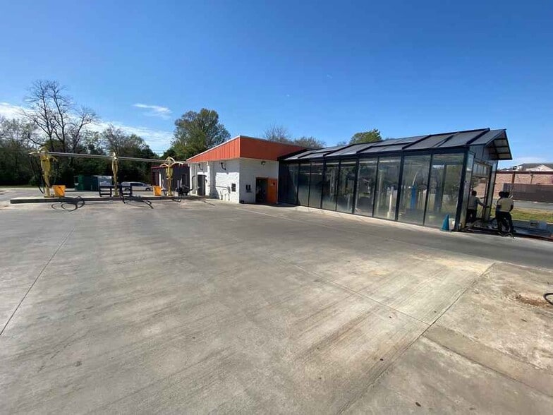 214 S Harris St, Sandersville, GA for sale - Building Photo - Image 3 of 7