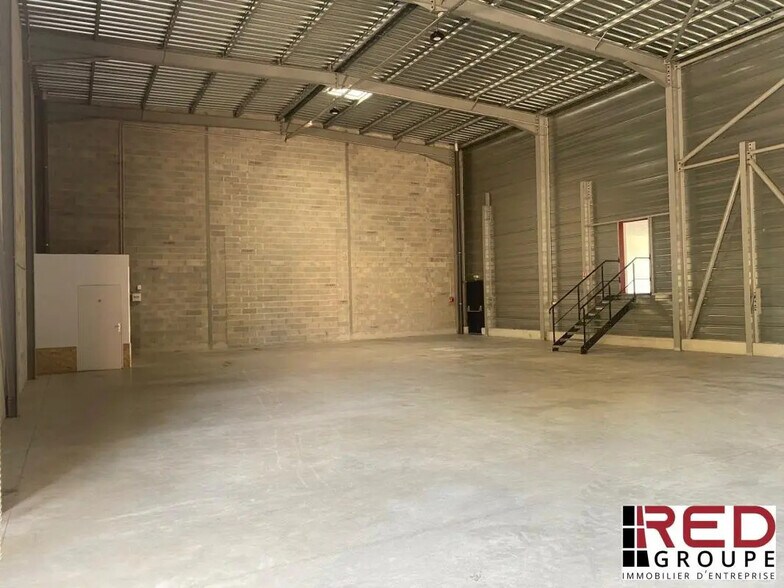 Industrial in Signes for lease - Building Photo - Image 1 of 5