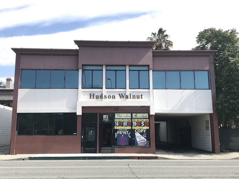 739 E Walnut St, Pasadena, CA for lease - Building Photo - Image 1 of 4