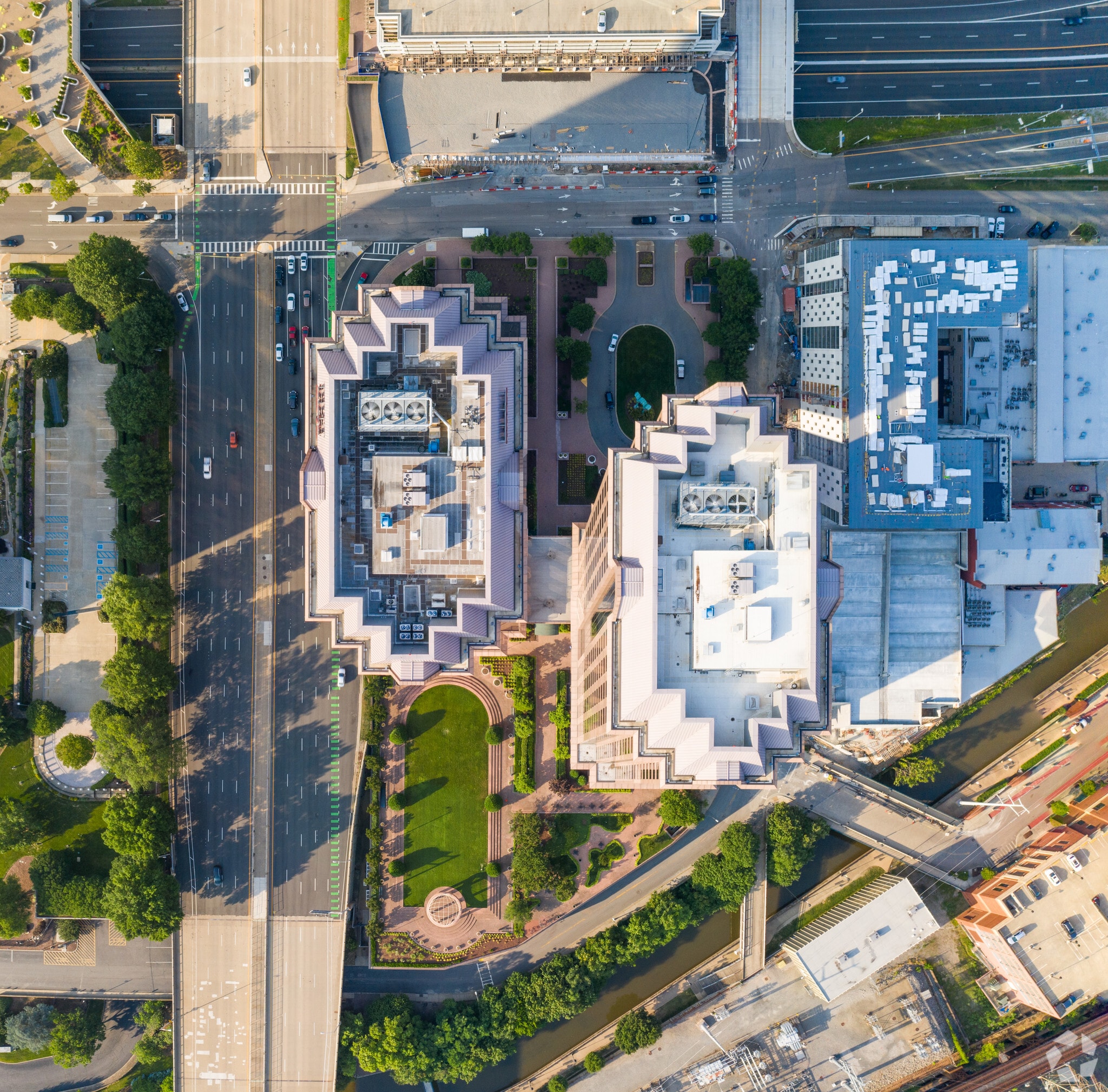 951 E Byrd St, Richmond, VA for lease Building Photo- Image 1 of 8