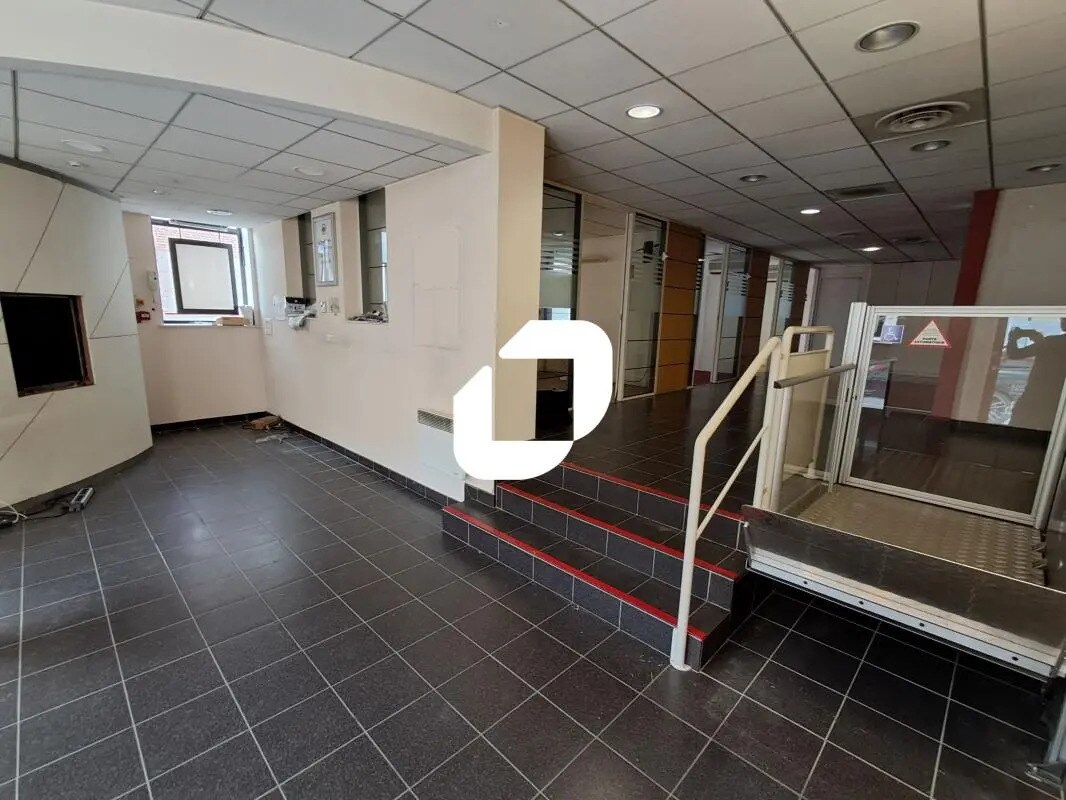 Retail in Lille for sale Lobby- Image 1 of 7