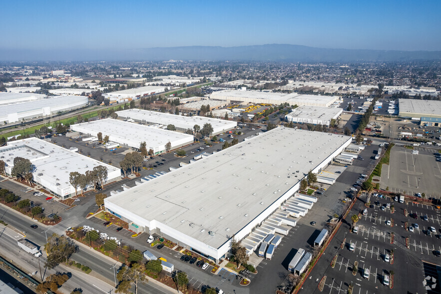 41440-41496 Boyce Rd, Fremont, CA for lease - Aerial - Image 3 of 3