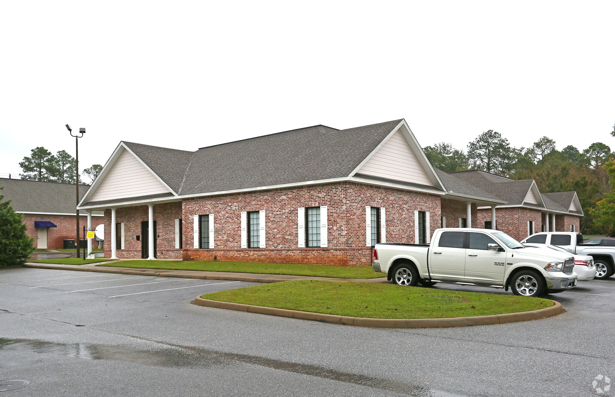 200 Grove Park Ln, Dothan, AL for sale Primary Photo- Image 1 of 1