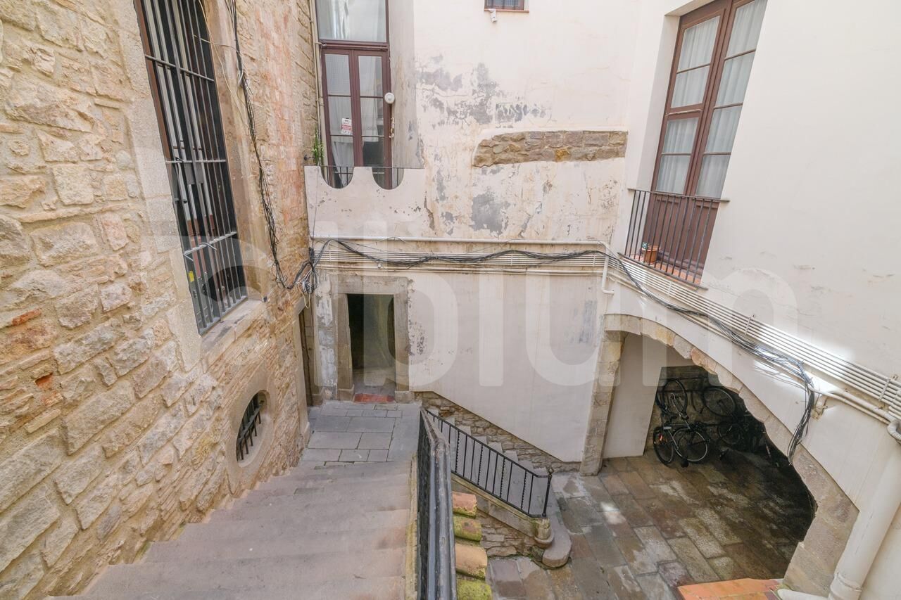 Barcelona, BAR 08002 -  -  - Interior Photo - Image 1 of 9