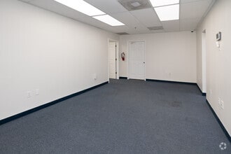14476 Duval Pl W, Jacksonville, FL for lease Interior Photo- Image 2 of 5