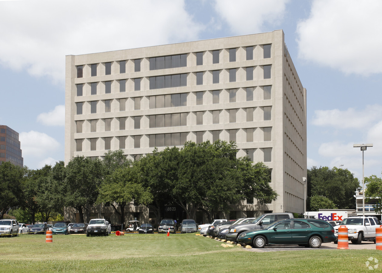 8323 Southwest Fwy, Houston, TX, 77074 - Office Space For Lease ...