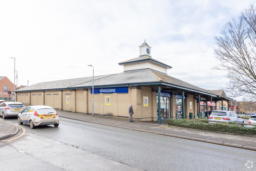 Holland Market, Spalding for lease - Primary Photo - Image 1 of 2