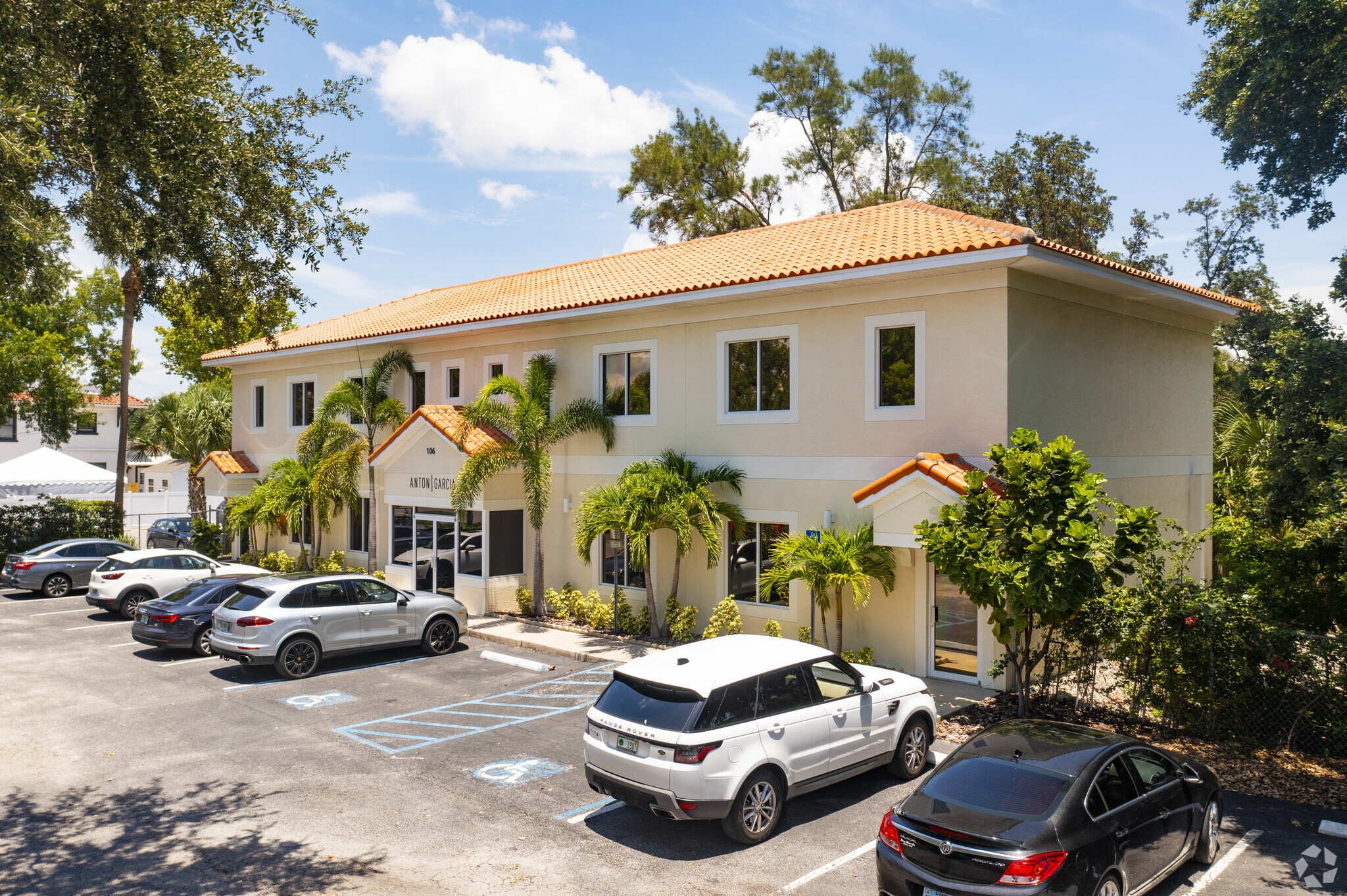 106 S Tampania Ave, Tampa, FL for lease Building Photo- Image 1 of 6