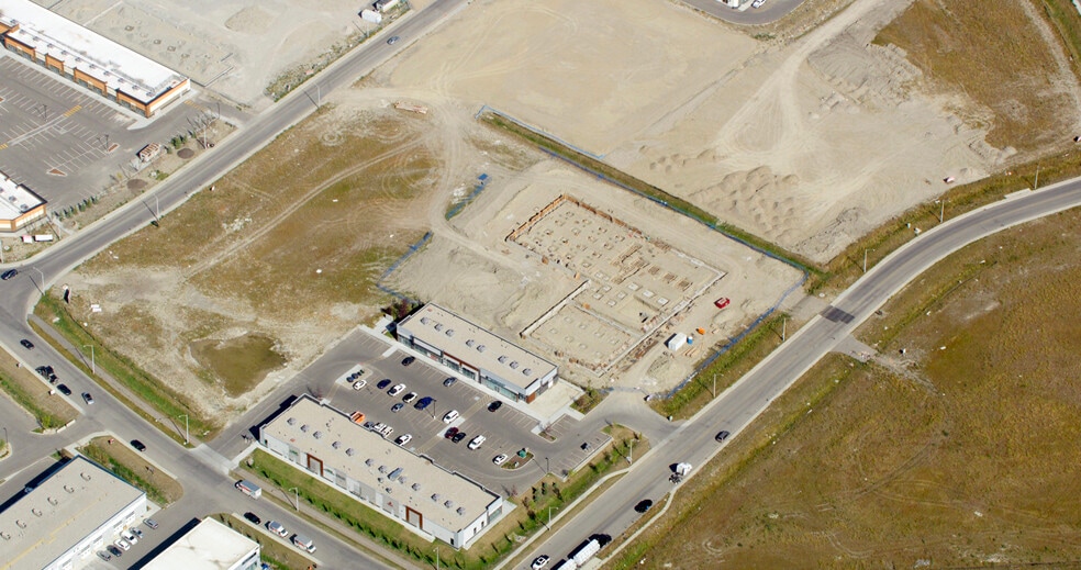 4070 108 Ave NE, Calgary, AB for sale - Primary Photo - Image 1 of 1