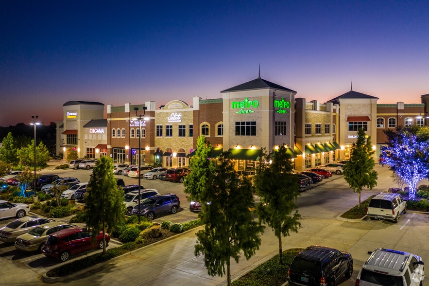 13601 N May Ave, Oklahoma City, OK for lease - Building Photo - Image 2 of 9