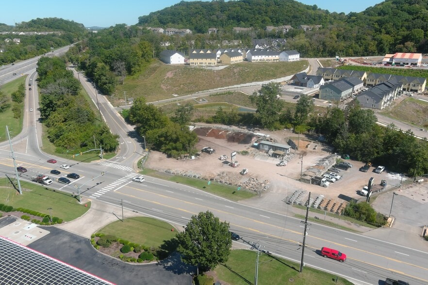628 Old Hickory Blvd, Nashville, TN for sale - Building Photo - Image 2 of 9