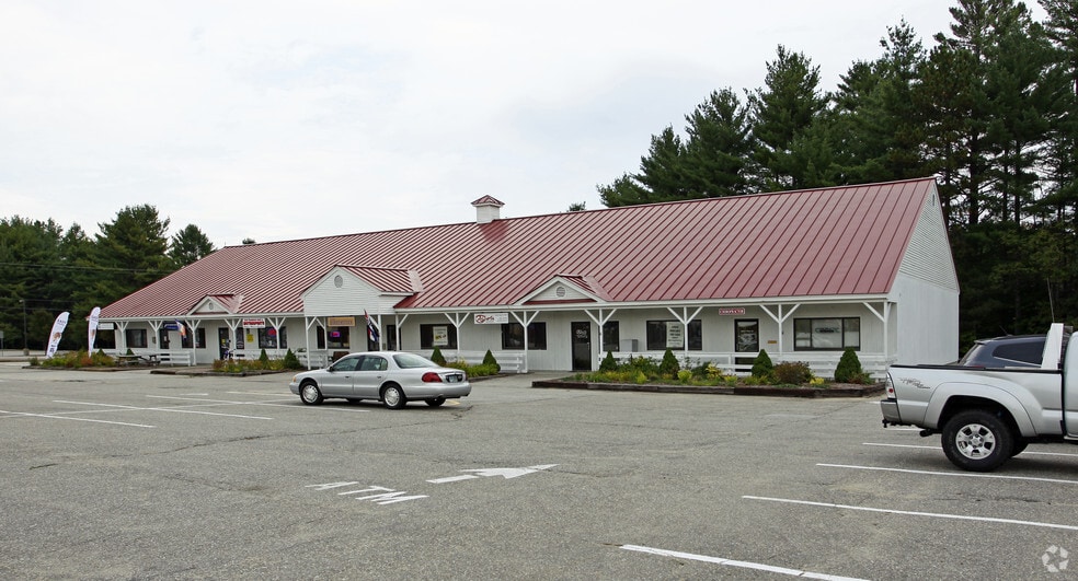 345 NH Route 104, New Hampton, NH for lease - Primary Photo - Image 1 of 3