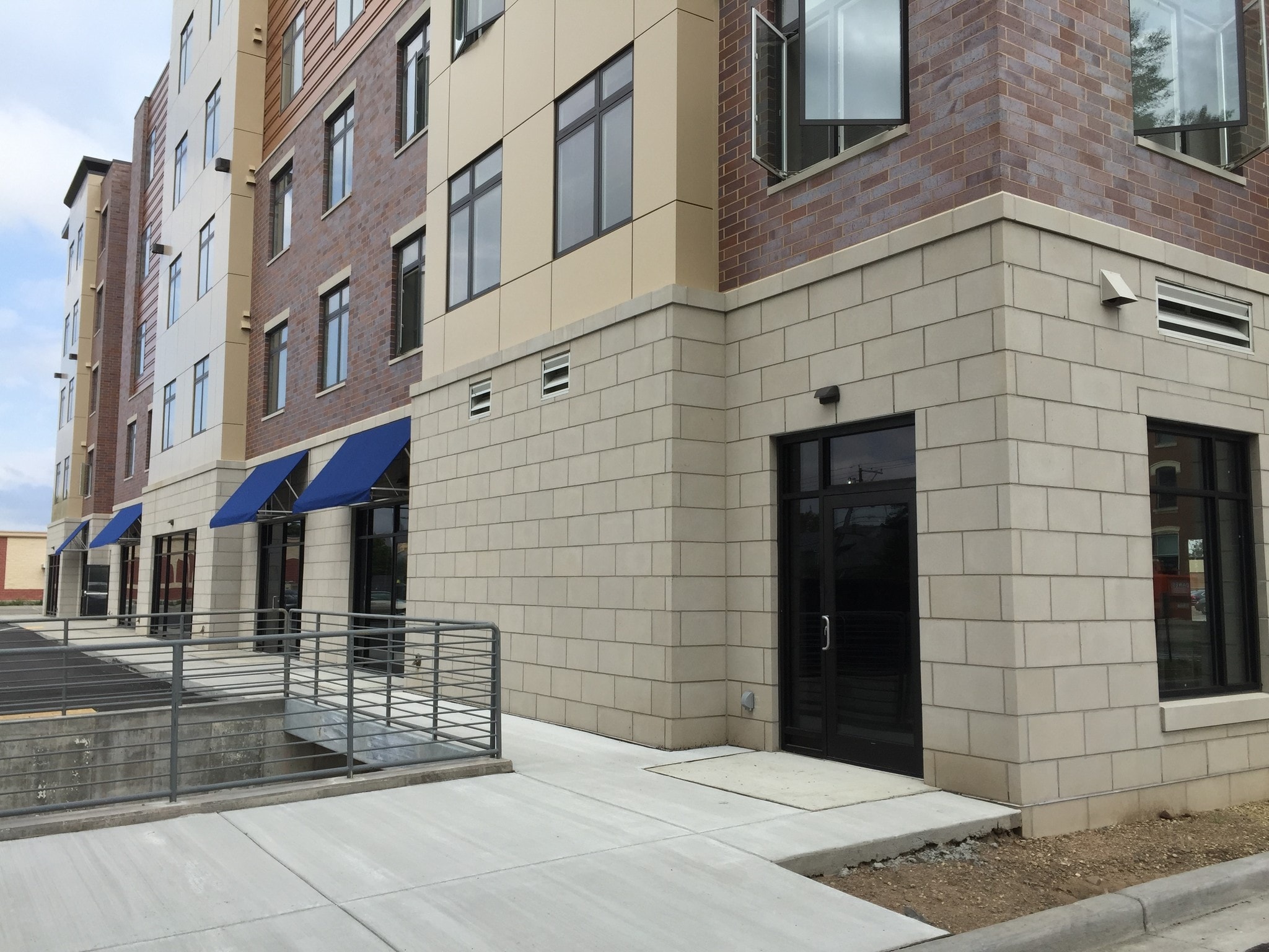 503 Broadway St S, Menomonie, WI 54751 503 Broadway Mixed Use