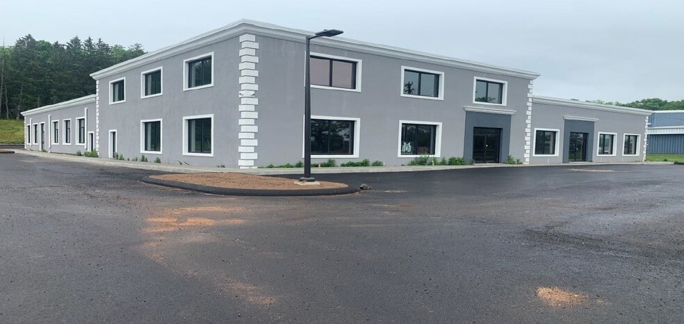 336 State St, North Haven, CT for lease - Building Photo - Image 1 of 8