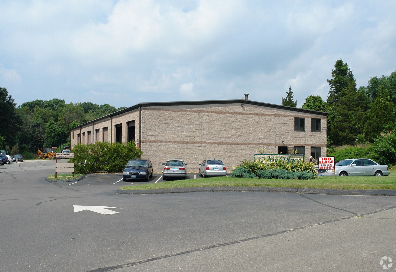 32 Nod Pl, Clinton, CT 06413