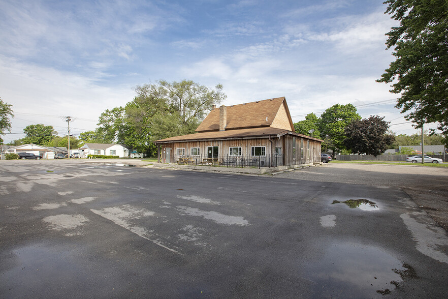 57968 County Road 7, Elkhart, IN for sale - Building Photo - Image 1 of 21