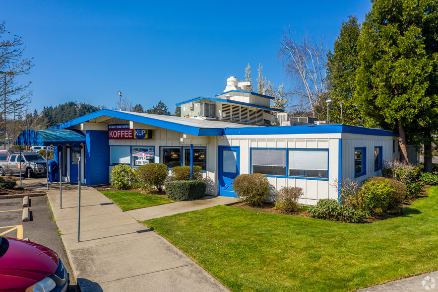 1137 N Pacific Hwy, Cottage Grove, OR for lease - Building Photo - Image 3 of 10