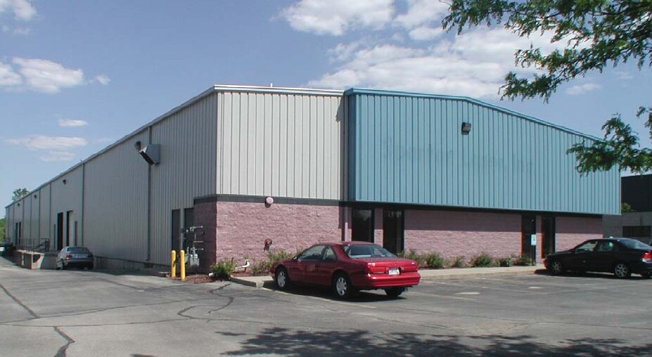 4501 Triangle St, McFarland, WI for lease Building Photo- Image 1 of 18