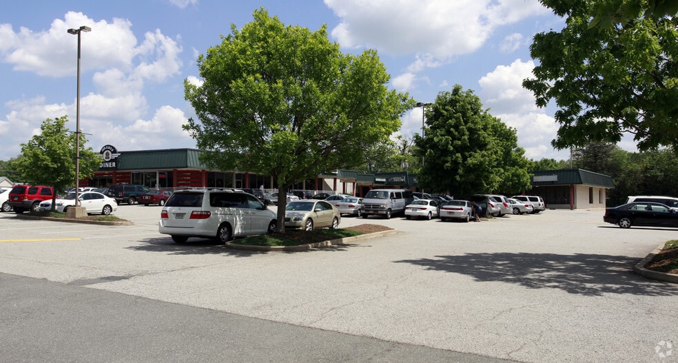 4201 John Marr Dr, Annandale, VA for lease - Building Photo - Image 1 of 5