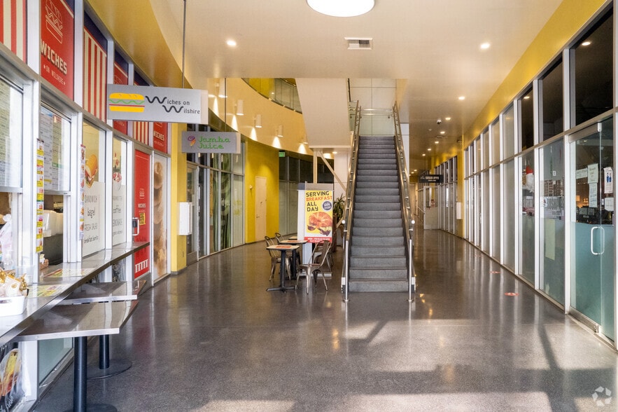 3800 Wilshire Blvd, Los Angeles, CA for lease - Building Photo - Image 3 of 5