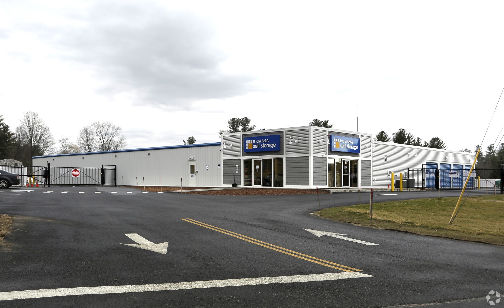 482 Mammoth Rd, Londonderry, NH for sale Primary Photo- Image 1 of 1